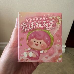 Munmun Fairy tale sakura season figure series blind box.